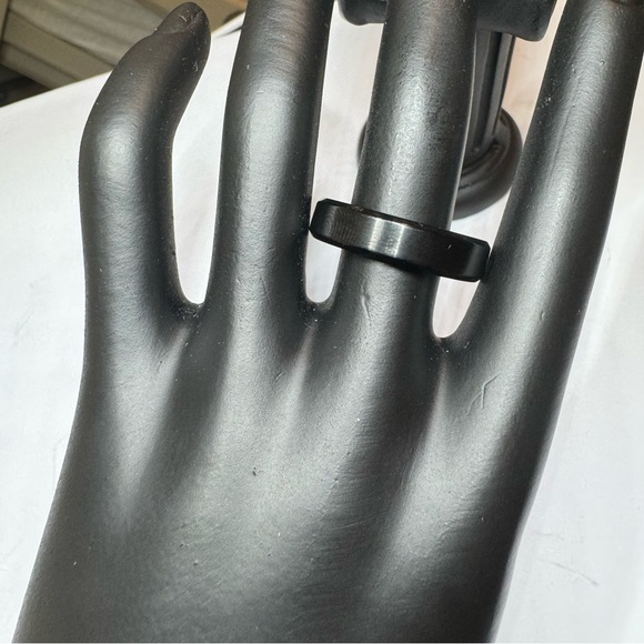 NWT Tungsten 6mm Black Matte Band - Picture 5 of 15